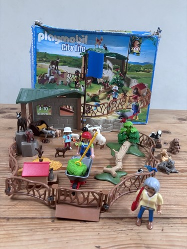Playmobil city life petting - playmobil,