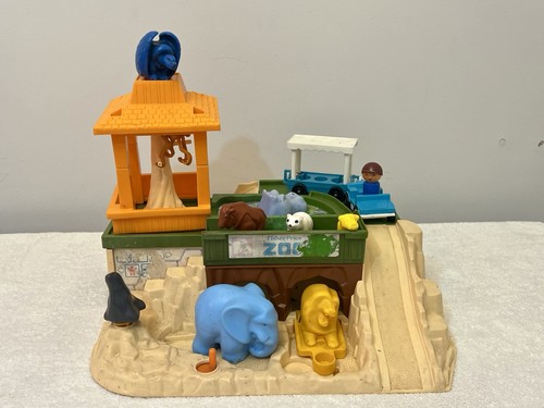 Vintage fisher price zoo - vintage, 1980s